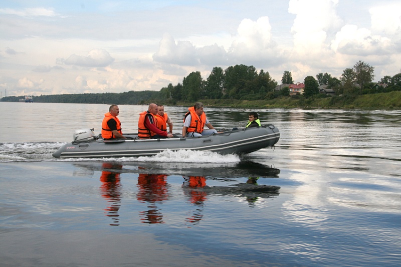  Мнев и К Фаворит F-420